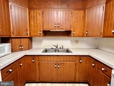203 N Cedar St, Lititz, PA 17543 photo 9