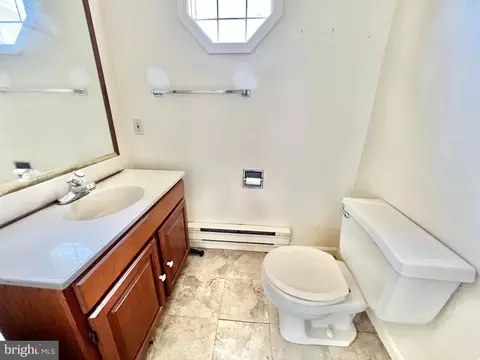203 N Cedar St, Lititz, PA 17543 photo 17