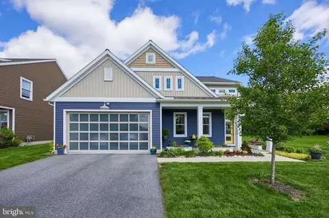 1525 Fieldstone Dr, Mount Joy, PA 17552