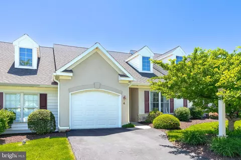4 Camden Ct, Lancaster, PA 17602