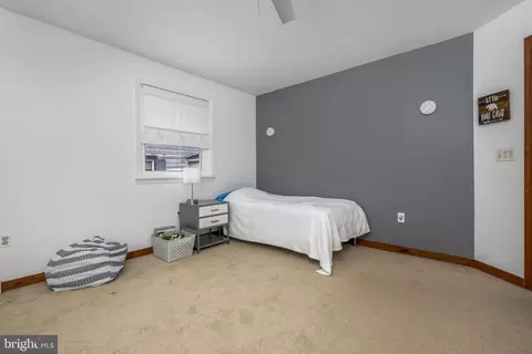 Bedroom - 332 N Cedar St, Lititz, PA 17543 photo 3 of 5
