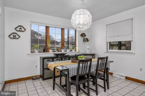Dining - 332 N Cedar St, Lititz, PA 17543 photo 1 of 1