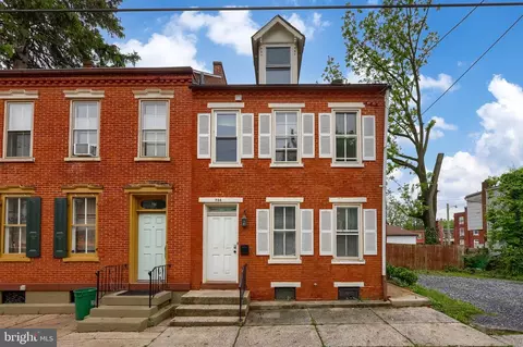 736 High St, Lancaster, PA 17603