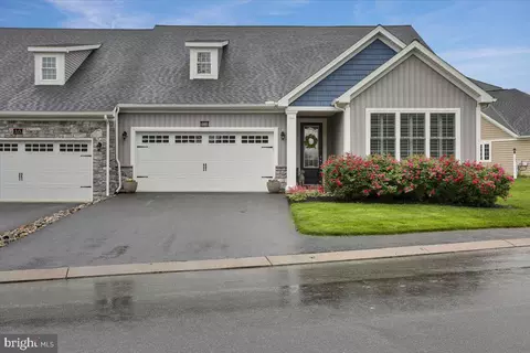 309 Sawgrass Dr, Millersville, PA 17551