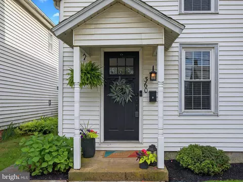 Exterior - 360 E Main St, Lititz, PA 17543 photo 5 of 10
