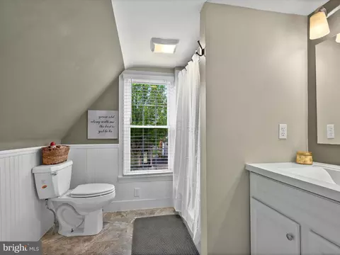 Bath - 360 E Main St, Lititz, PA 17543 photo 2 of 2