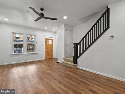 Living - 15 Ruby St, Lancaster, PA 17603 photo 3 of 3