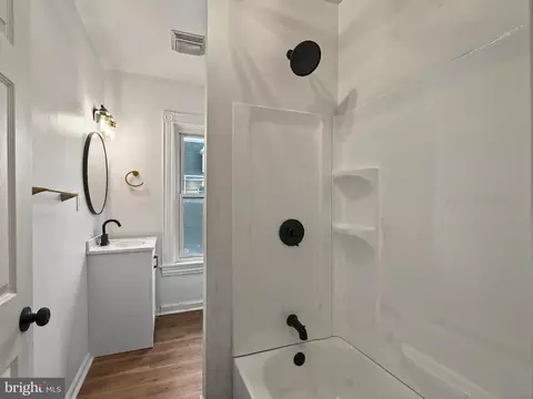Bath - 15 Ruby St, Lancaster, PA 17603 photo 1 of 2