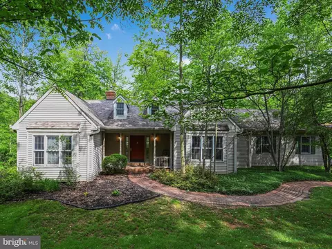 320 N Ridge Rd, Reinholds, PA 17569