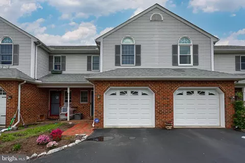119 Pepperton Ct, Lititz, PA 17543