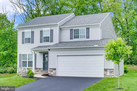 15 Cottonwood Ln, Denver, PA 17517