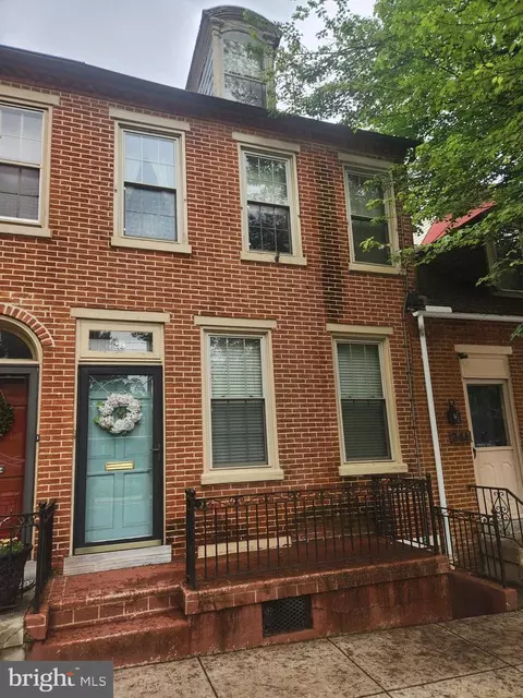 239 E Chestnut St, Lancaster, PA 17602