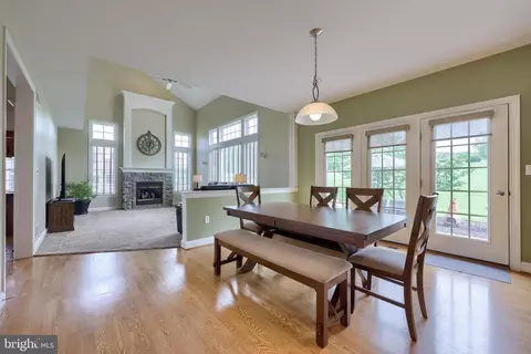 Dining - 119 Snavely Mill Rd, Lititz, PA 17543 photo 3 of 4