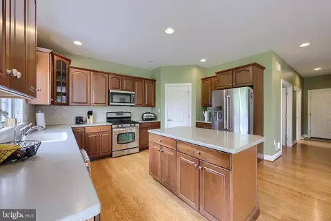 Kitchen - 119 Snavely Mill Rd, Lititz, PA 17543 photo 1 of 3