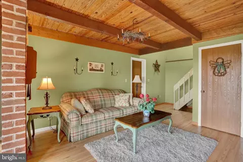 55 Karen Ct, Lititz, PA 17543 photo 6