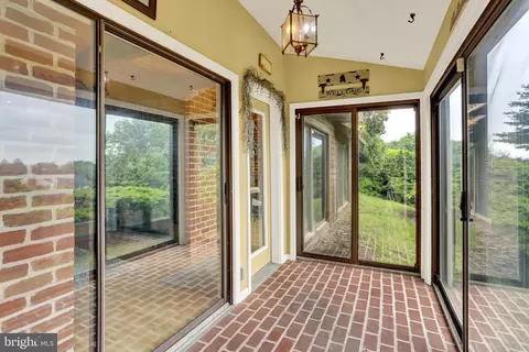 55 Karen Ct, Lititz, PA 17543 photo 4