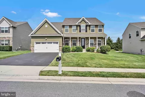 628 Warminster Ln, Lititz, PA 17543 photo 5