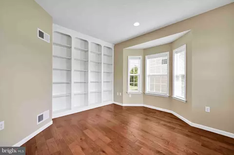 628 Warminster Ln, Lititz, PA 17543 photo 7
