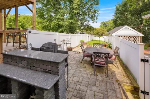 Exterior - 123 S Cedar St, Lititz, PA 17543 photo 6 of 7
