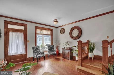 Entry Way - 123 S Cedar St, Lititz, PA 17543 photo 3 of 7