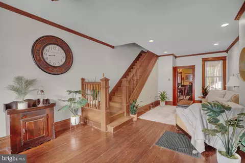 Entry Way - 123 S Cedar St, Lititz, PA 17543 photo 1 of 7