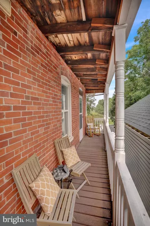 Exterior - 123 S Cedar St, Lititz, PA 17543 photo 5 of 7