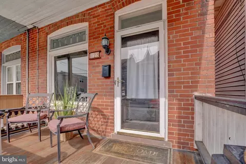 Exterior - 123 S Cedar St, Lititz, PA 17543 photo 3 of 7
