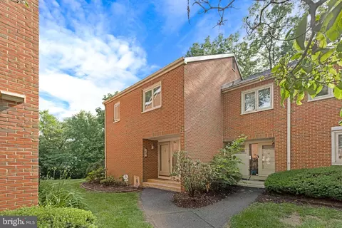 13 Beechtree Ln, Mountville, PA 17554