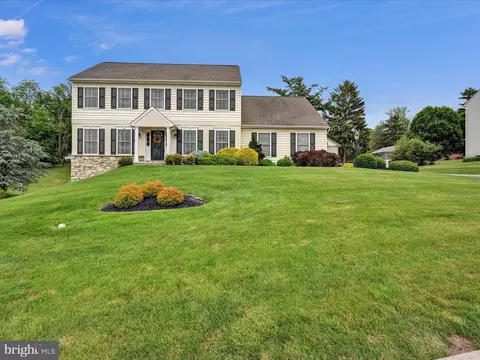 7 W Ridge Rd, Lititz, PA 17543 photo 2