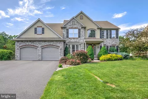 146 Pleasant Valley Rd, East Earl, PA 17519