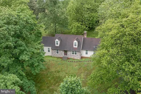56 Pine Dr, Kirkwood, PA 17536