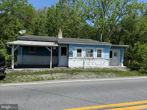 647 S Chiques Rd, Manheim, PA 17545