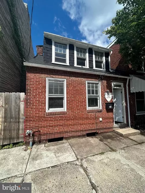 720 N Queen St, Lancaster, PA 17603