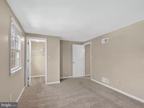Bedroom - 41 Laurie Ln, Lititz, PA 17543 photo 2 of 5
