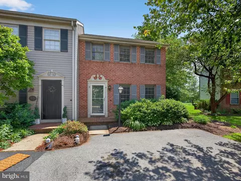 41 Laurie Ln, Lititz, PA 17543