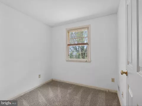 Bedroom - 41 Laurie Ln, Lititz, PA 17543 photo 5 of 5