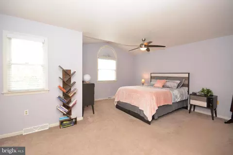 Bedroom - 138 Pepperton Ct, Lititz, PA 17543 photo 2 of 6
