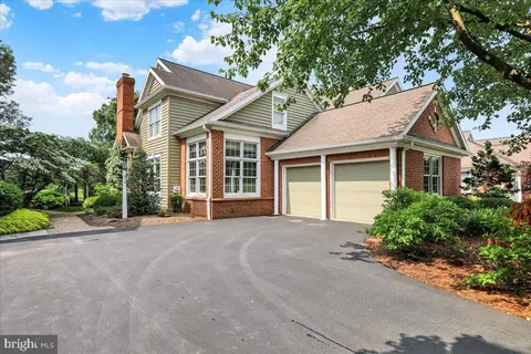 612 Northfield Rd, Lititz, PA 17543