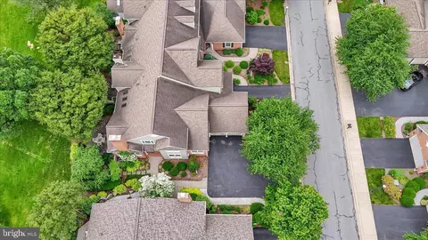 View/Area - 612 Northfield Rd, Lititz, PA 17543 photo 5 of 13