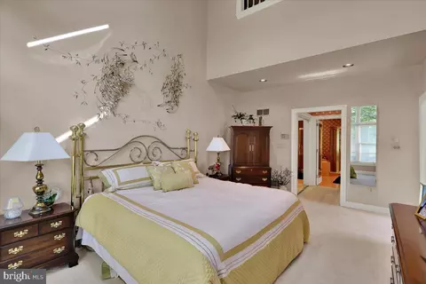 Bedroom - 612 Northfield Rd, Lititz, PA 17543 photo 2 of 8