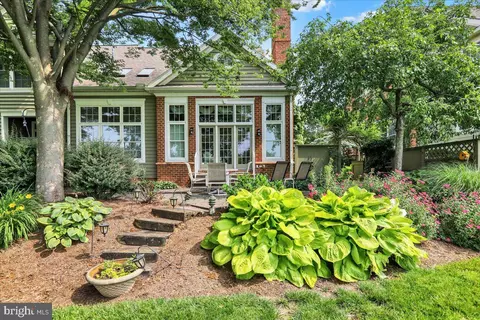 Exterior - 612 Northfield Rd, Lititz, PA 17543 photo 5 of 12