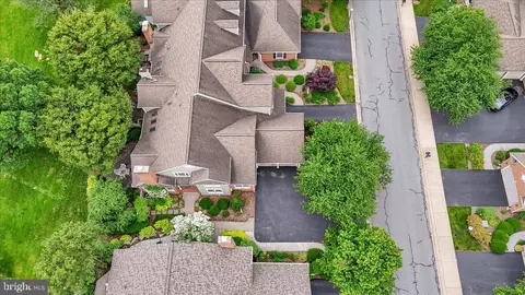 View/Area - 612 Northfield Rd, Lititz, PA 17543 photo 12 of 13
