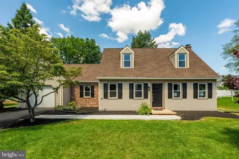 334 N 7th St, Denver, PA 17517