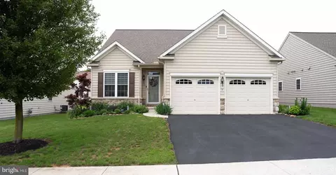 3 Sweet Birch Ln, Gordonville, PA 17529