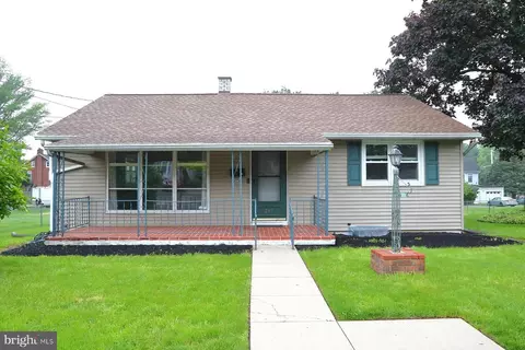 261 Lumber St, Mount Joy, PA 17552