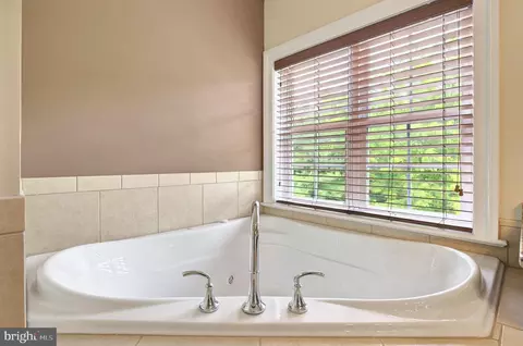 311 Sarsen Dr, Lititz, PA 17543 photo 37