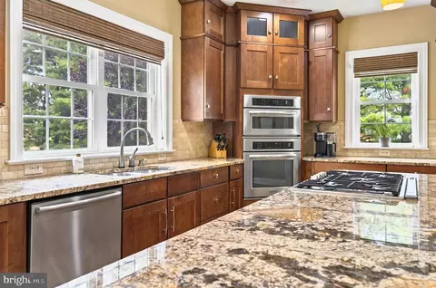 311 Sarsen Dr, Lititz, PA 17543 photo 16