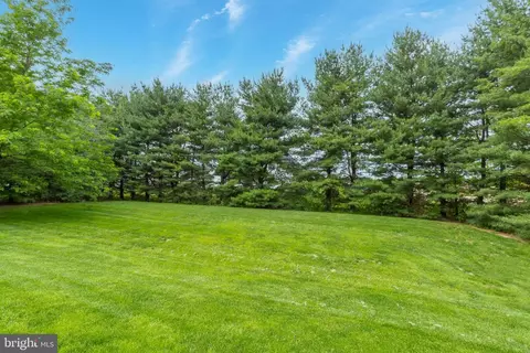 311 Sarsen Dr, Lititz, PA 17543 photo 6