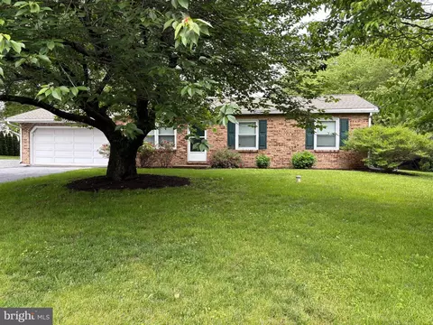 503 Deer Run Rd, Lititz, PA 17543