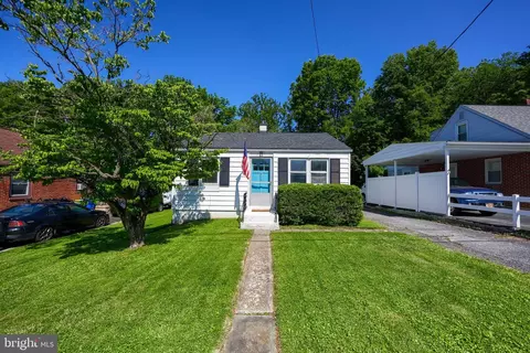27 Plymouth Ave, Lancaster, PA 17602